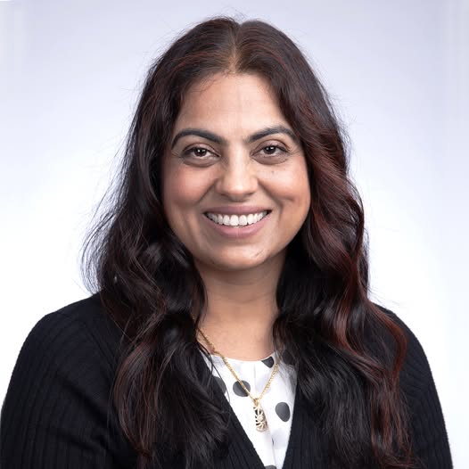 Narjeet Kaur Headshot
